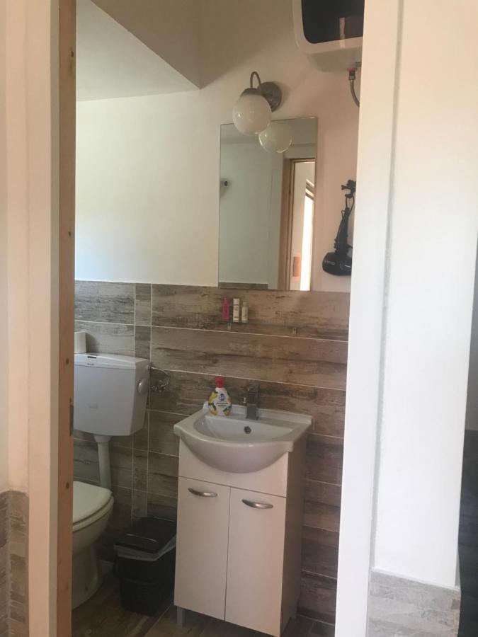 Ferienwohnung Monolocale Per Coppia Carrodano Inferiore Exterior foto