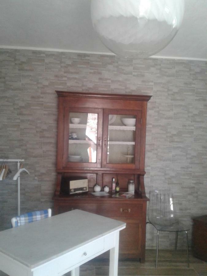 Ferienwohnung Monolocale Per Coppia Carrodano Inferiore Exterior foto